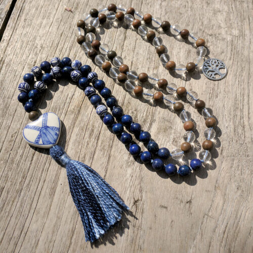 the-dutch-mala-met-lapis-van Mrs Mala